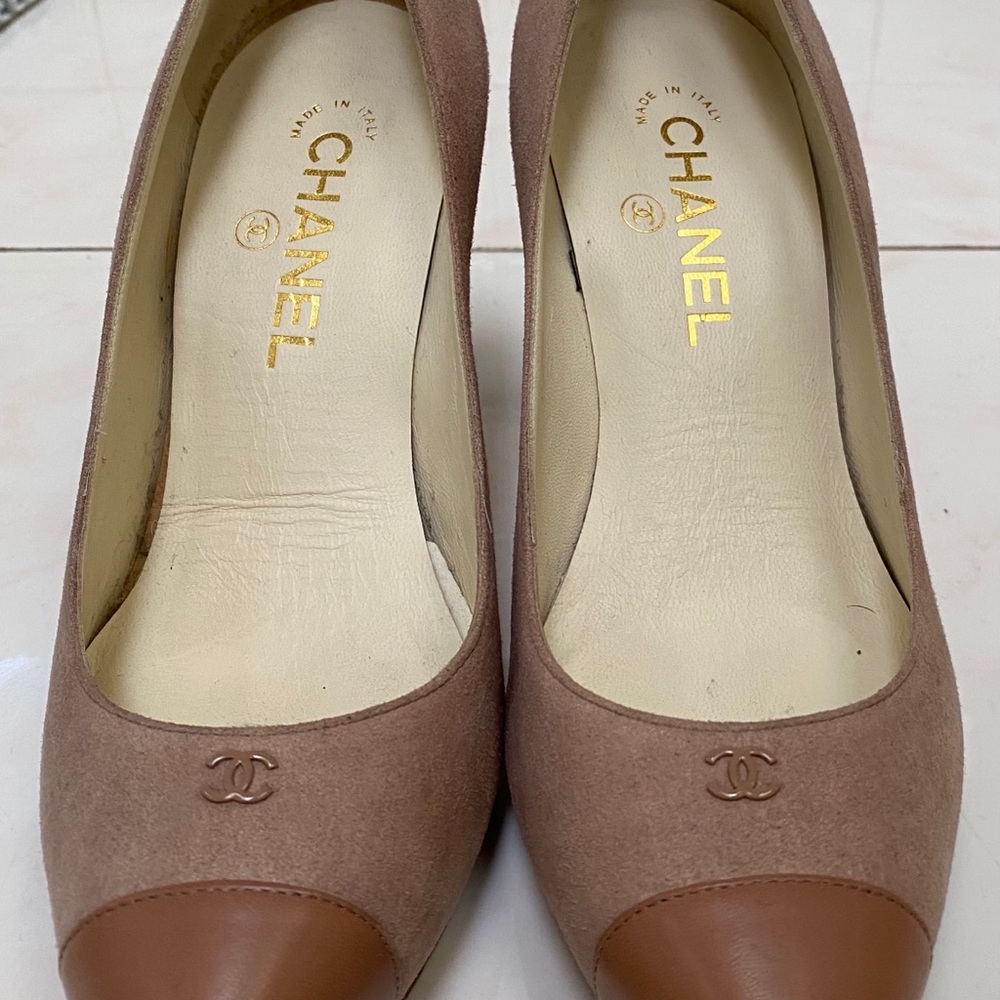 Classic Chanel Pumps